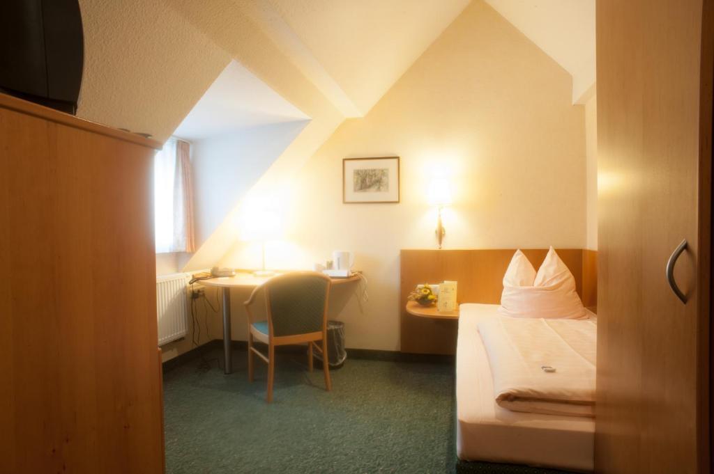 Domizil Alte Post Hotel Puttlingen ภายนอก รูปภาพ