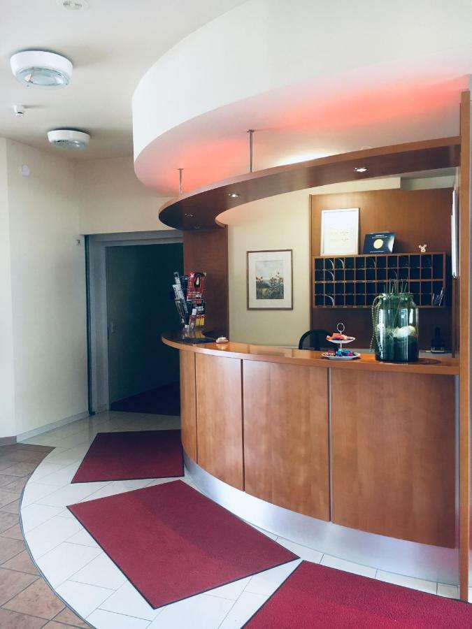 Domizil Alte Post Hotel Puttlingen ภายนอก รูปภาพ